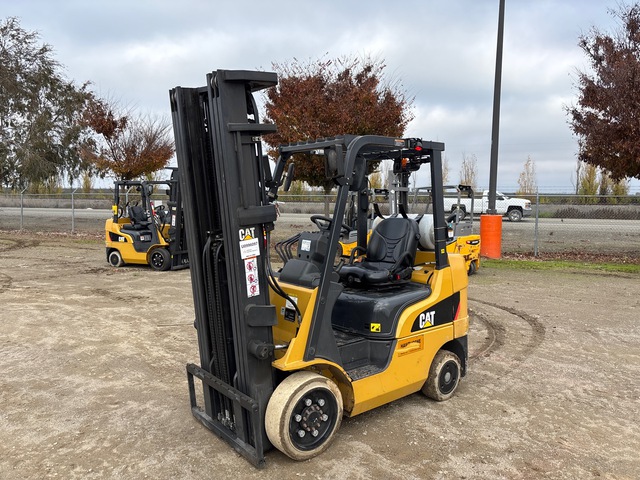 2017 Cat MH 2C5000 2500 lb Cushion Tire Forklift