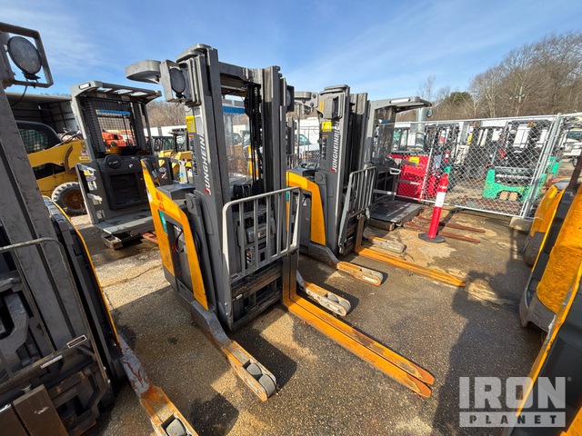 MONTACARGAS ELéCTRICO JUNGHEINRICH ETR230A