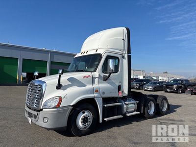 2017 Freightliner CA125DC 6x4 T/A Day Cab Truck Tractor