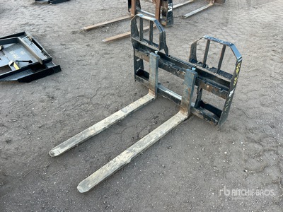 Bobcat 48 in Skid Steer Forks