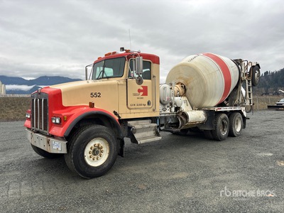1988 Kenworth W900S 8x4 Camion hormigonera