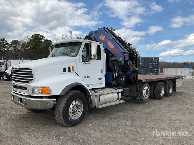 PM Knuckle Boom on 2009 Sterling L9500 8x4 Boom Truck