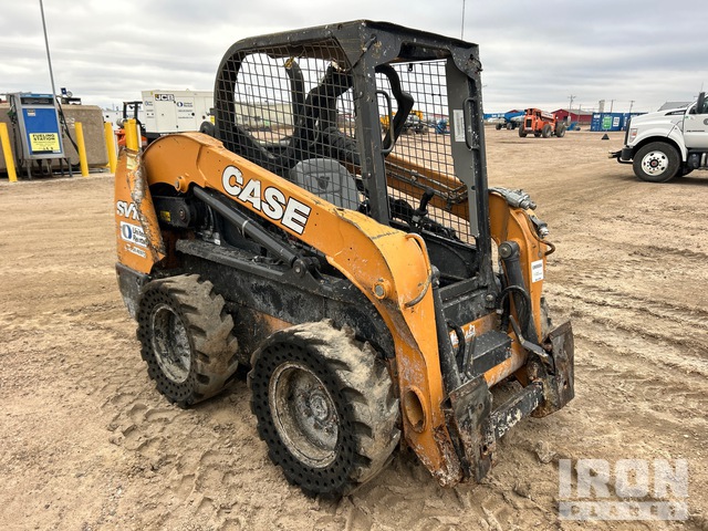 MINI CARGADOR SOBRE RUEDAS 2020 CASE SV185B