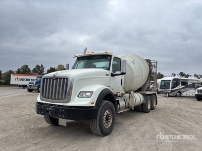 2024 International HX620 6x4 Mixer Truck