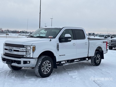 2018 Ford F-350 Lariat 4x4 Crew Cab Pickup