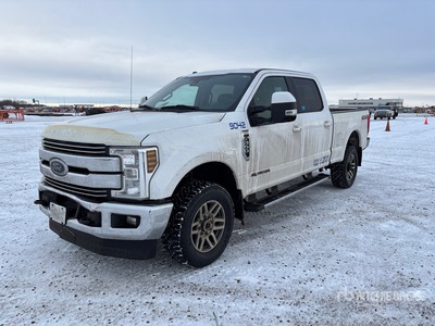 2018 Ford F-350 Lariat 4x4 Crew Cab Pickup