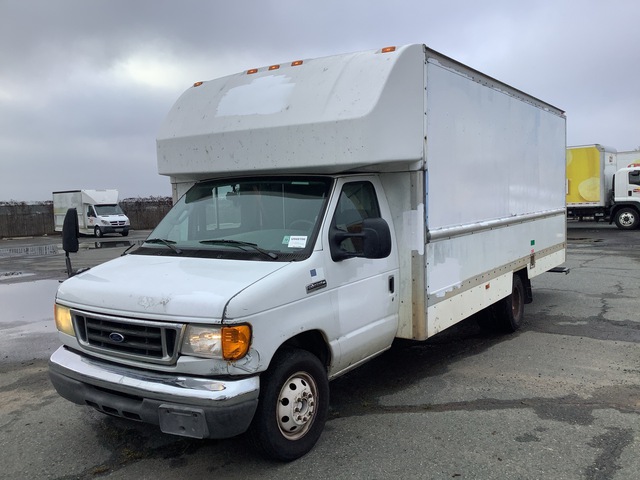 2007 Ford E-350 Cutaway 4x2 Step Van