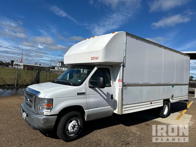 2008 Ford E-350 Cutaway فان نقل