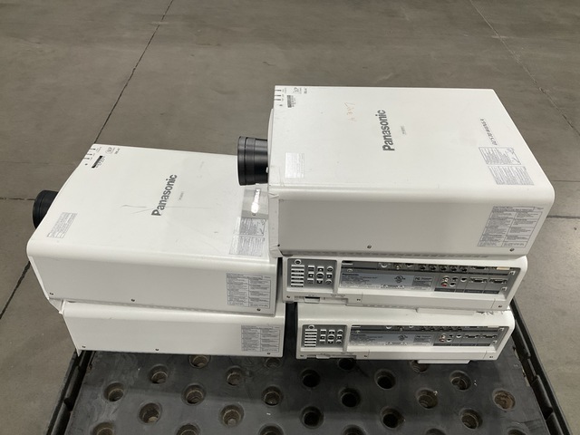(5) Panasonic PT-DZ570U DLP Projectors