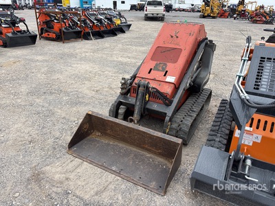 2010 Ditch Witch SK650 Compact Track Loader