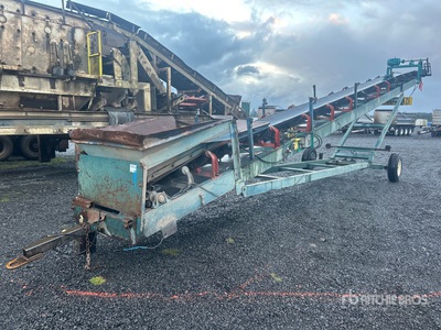 MGL 30 in x 50 ft Portable Stacking Conveyor