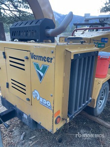 2017 Vermeer BC1000XL Tow-Behind Wood Chipper