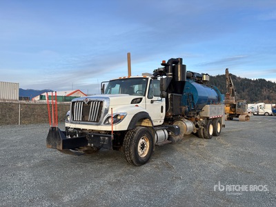 Vactor 2112HXX on 2014 International Workstar 7600 6x4 Vacuum Excavator Truck