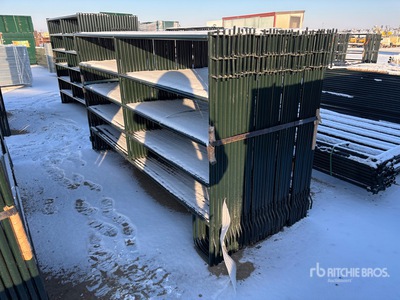 Quantity of (31) 2025 BYT RP96 9 ft 6 in x 5 ft Ranch Livestock Panel (Unused)