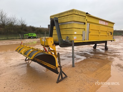 2004 Mecagil Lebon Saleuse 7m3 Salt Spreader
