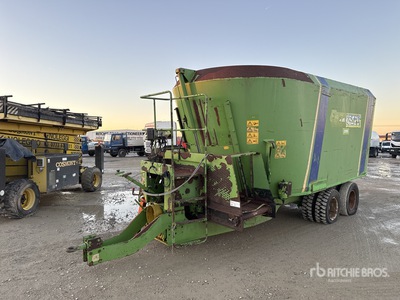 Faresin 2000 Feed Wagon
