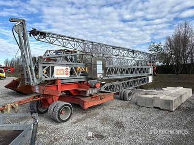 2010 Benedini B620 Self-Erecting Tower Crane