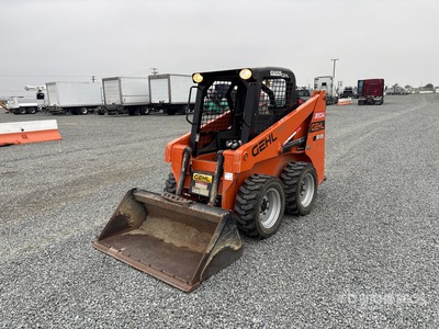 2021 Gehl R105 Chargeuse à direction à glissement