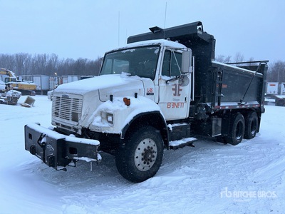 2002 Freightliner FL80 6x4 Spreader Truck