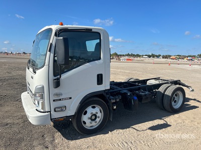 2023 Isuzu NRR 4x2 Kabina i podwozie
