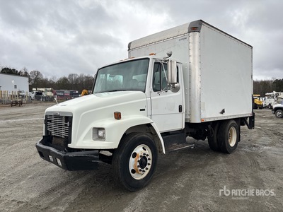 2003 Freightliner FL60 4x2 Kastenwägen