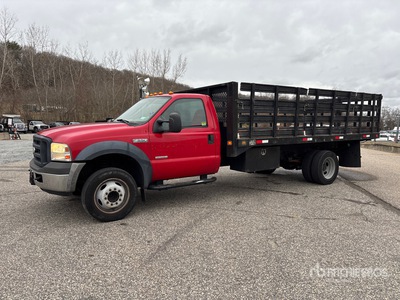 2007 Ford F-550 XL 4x2 Flatbed Truck