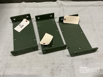 (13) JLG Industries 6623406 Angle Brackets