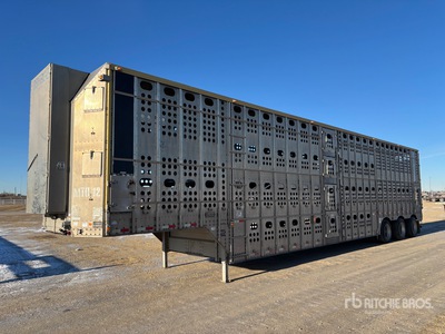 2011 Merritt 53 ft Tri/A Livestock Trailer