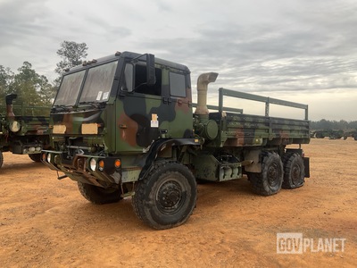 1994 Stewart & Stevenson M1093 MTV 6x6 Cargo Truck