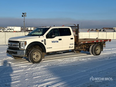 2018 Ford F-550 XLT 4x4 Crew Cab Platte vrachtwagen