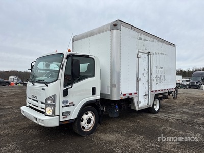 2015 Isuzu NRR 4x2 Van Truck