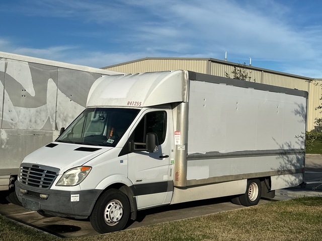 2009 Freightliner Sprinter Cargo Van