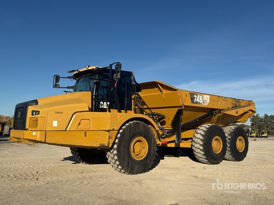 2018 Cat 745 Dumper articolato