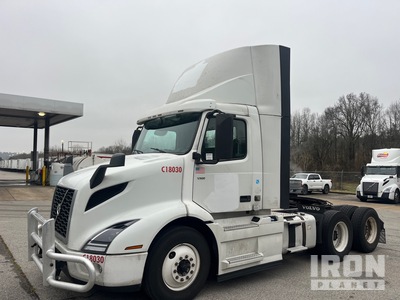 2019 Volvo 6x4 T/A Day Cab Truck Tractor