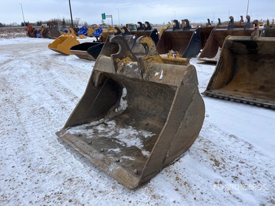 Cat 60 in Q/C Cleanup Excavator Bucket - Fits Cat 320E
