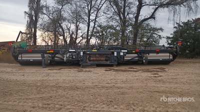 2022 (unverified) MacDon FD240 Combine Header