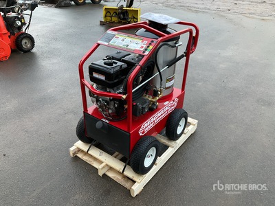 Easy-Kleen Magnum Gold Pressure Washer (Unused)