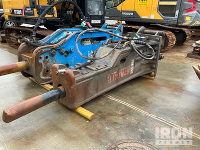 2022 Striker TNB-40K Hydraulic Breaker