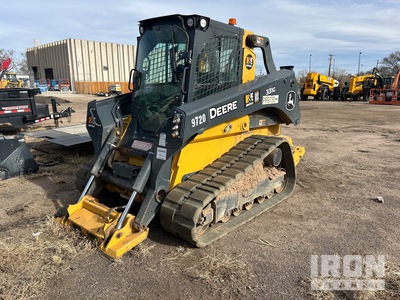 2021 John Deere 331G لودر بجنزير (Inoperable)