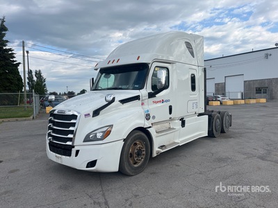 2018 Freightliner Cascadia 126 6x4 3- Achs Sattelzugmaschine mit Schlafkabine