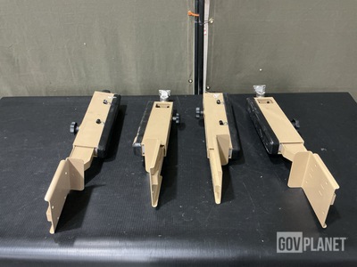 (10) Oshkosh 4008502 Metal Moldings