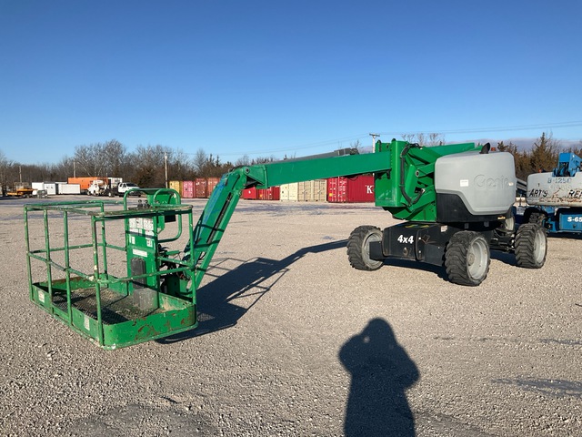 2015 Genie Z-62/40 4WD Diesel Articulating Boom Lift