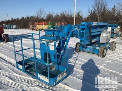 2013 GENIE Z-45/25J 2WD Electric Articulating Boom Lift