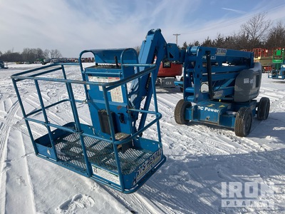 2013 GENIE Z-45/25J 2WD Electric Articulating Boom Lift