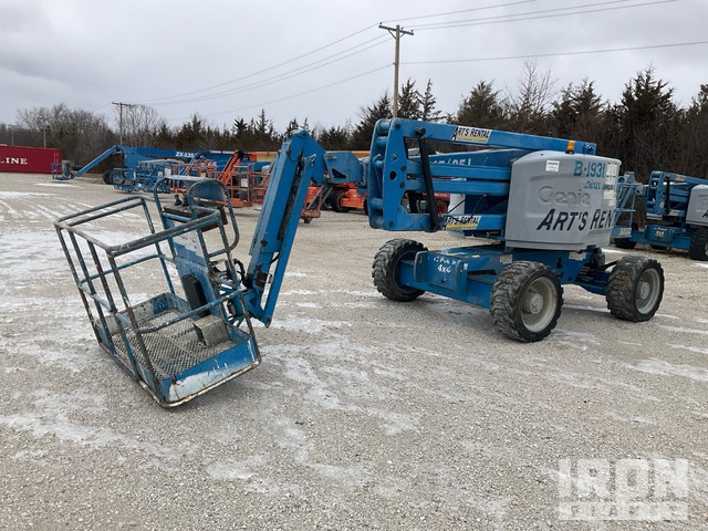 ELEVADOR ARTICULADO  2014 GENIE 4WD Z4525J