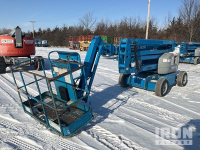 2011 Genie Z-45/25 J 2WD Electric Articulating Boom Lift