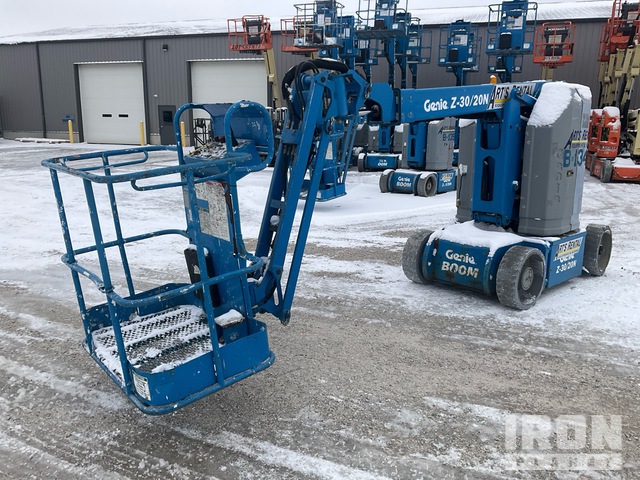 ELEVADOR ARTICULADO 2013 GENIE Z3020N