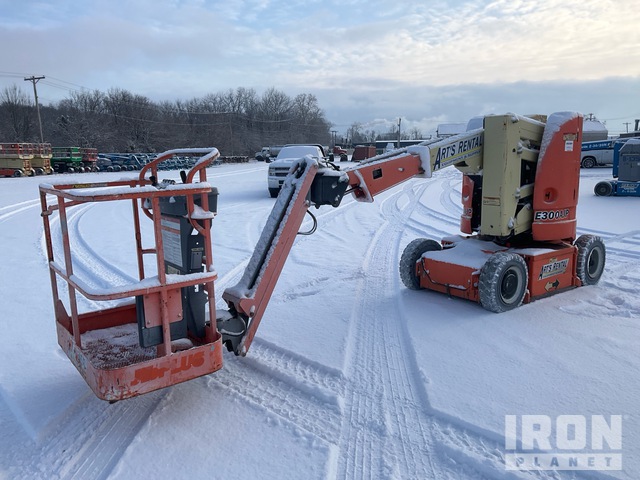ELEVADOR ARTICULADO 2012 JLG E300AJP