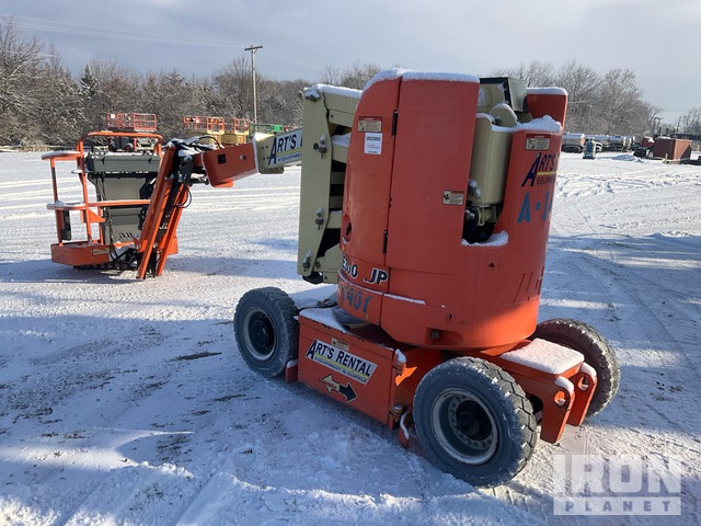 ELEVADOR ARTICULADO 2012 JLG E300AJP