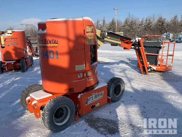 ELEVADOR ARTICULADO 2012 JLG E300AJP